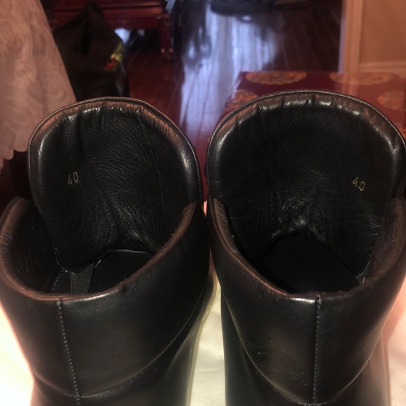 Brand new 100% authentic Versace high tops - Picture 7 of 8